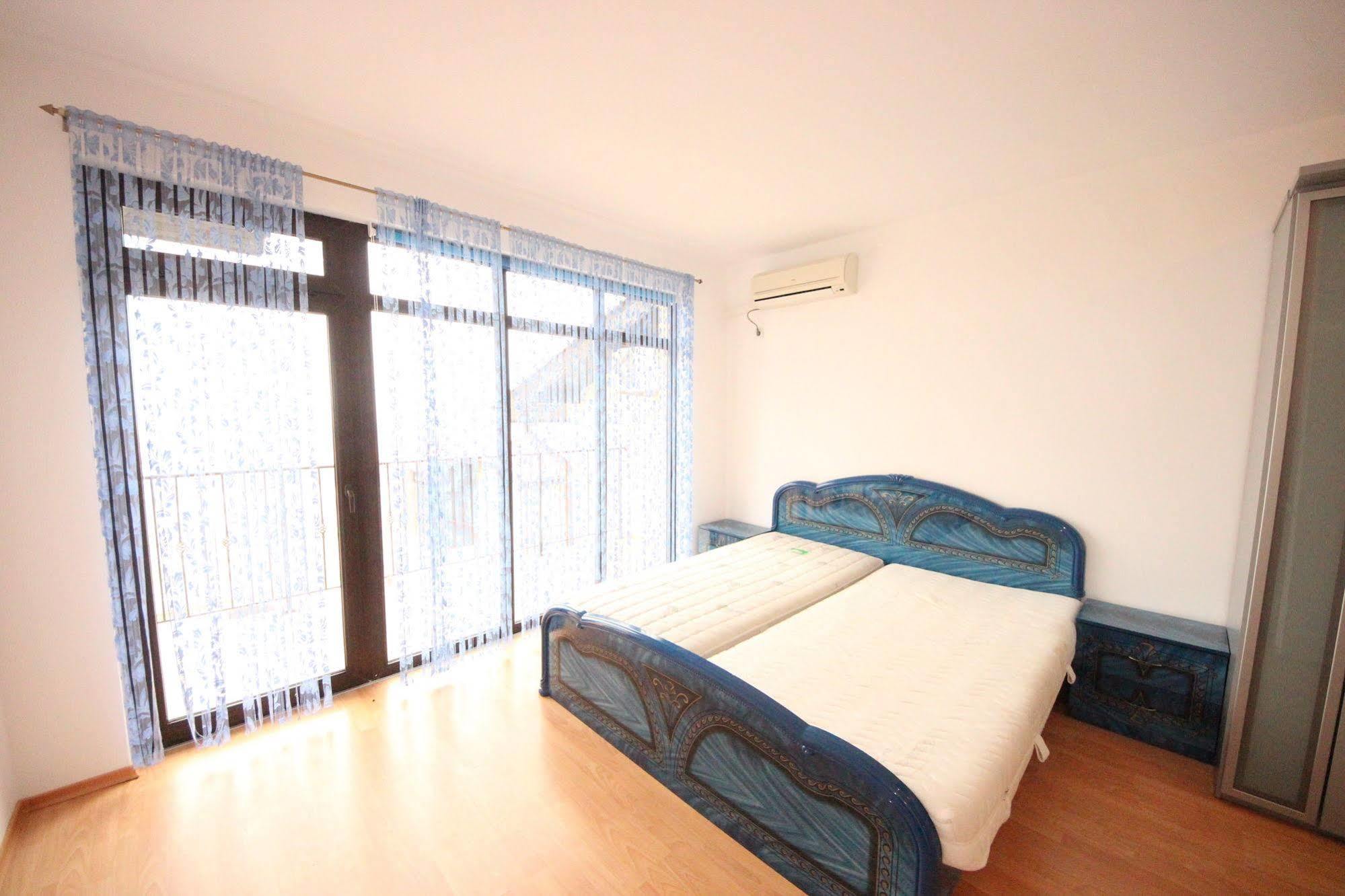 Menada Sunny Hill Villa Kosharitsa Bagian luar foto